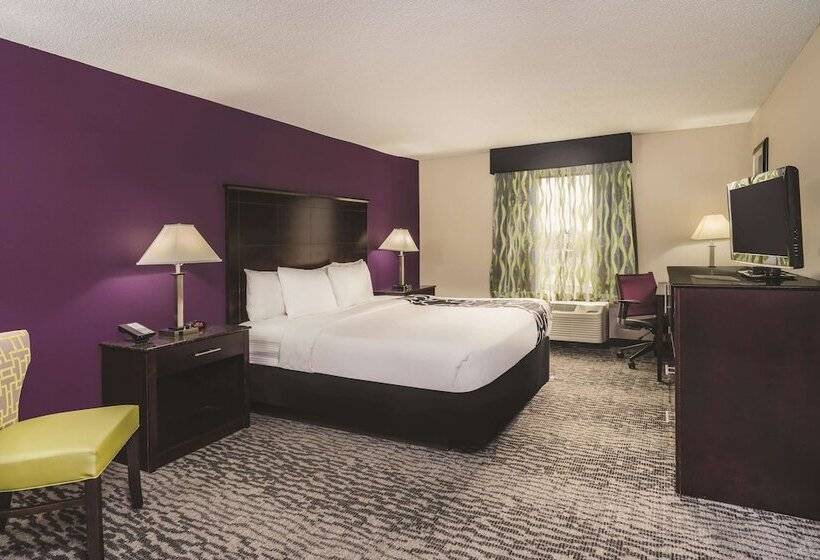 Hotel La Quinta Inn & Suites By Wyndham Louisville East
