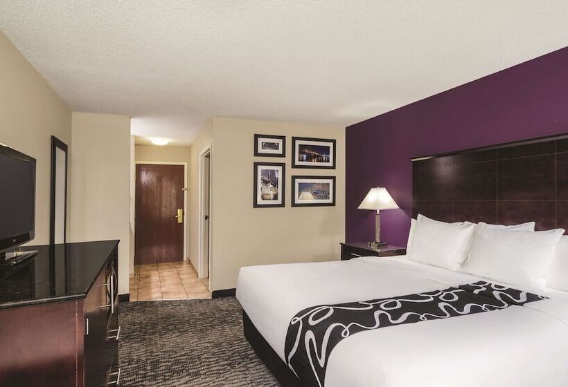 Hotel La Quinta Inn & Suites By Wyndham Louisville East