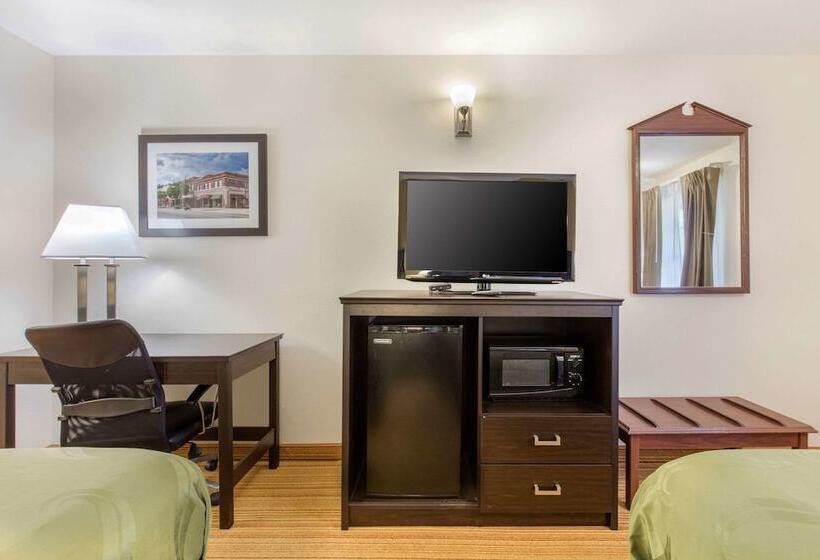 酒店 Quality Inn Arab Hwy 231