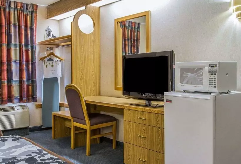 Отель Rodeway Inn Fremont