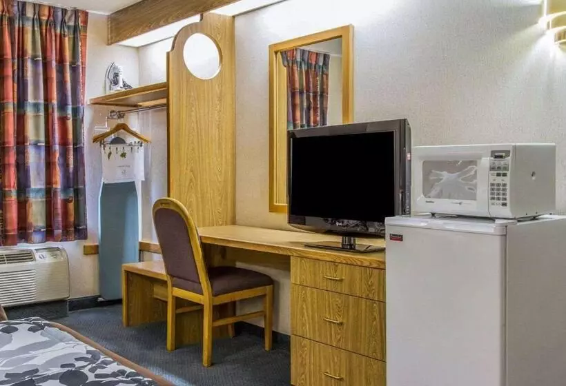 Отель Rodeway Inn Fremont