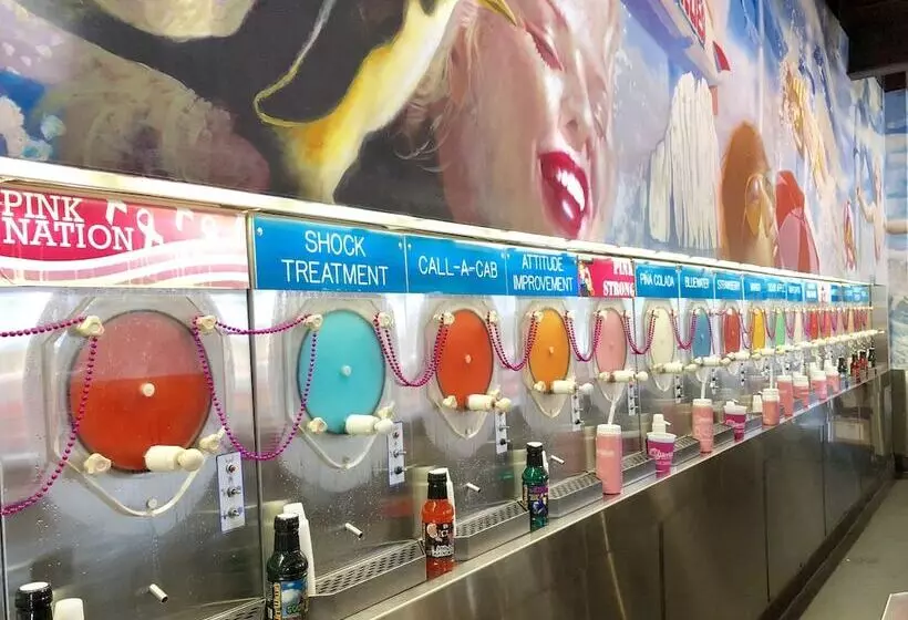 Sea And Breeze Hotel And Condo