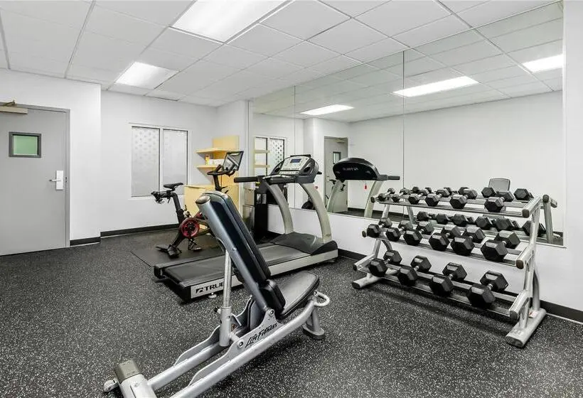 ホテル Sleep Inn Lynchburg   University Area & Hwy 460