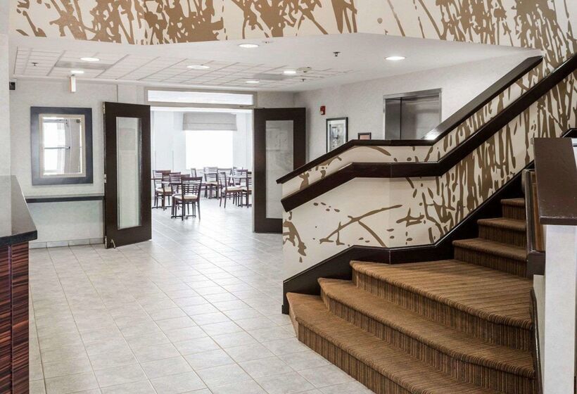 酒店 Sleep Inn Lynchburg   University Area & Hwy 460