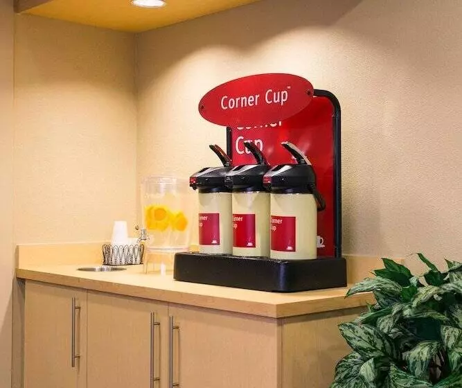 هتل Sonesta Simply Suites Phoenix Scottsdale