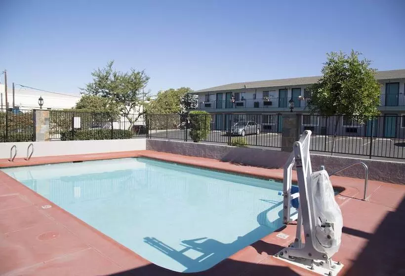 فندق Studio 6national City, Ca  Naval Base San Diego