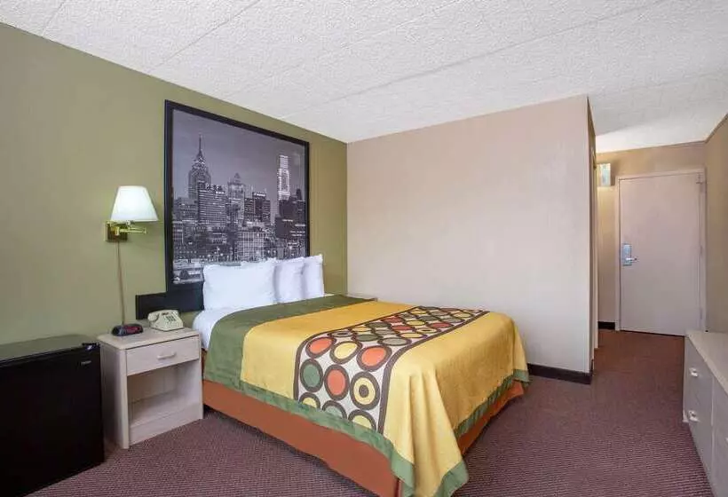 هتل Super 8 By Wyndham Erie/i 90