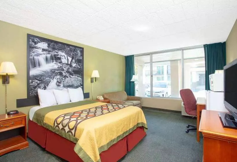 هتل Super 8 By Wyndham Erie/i 90