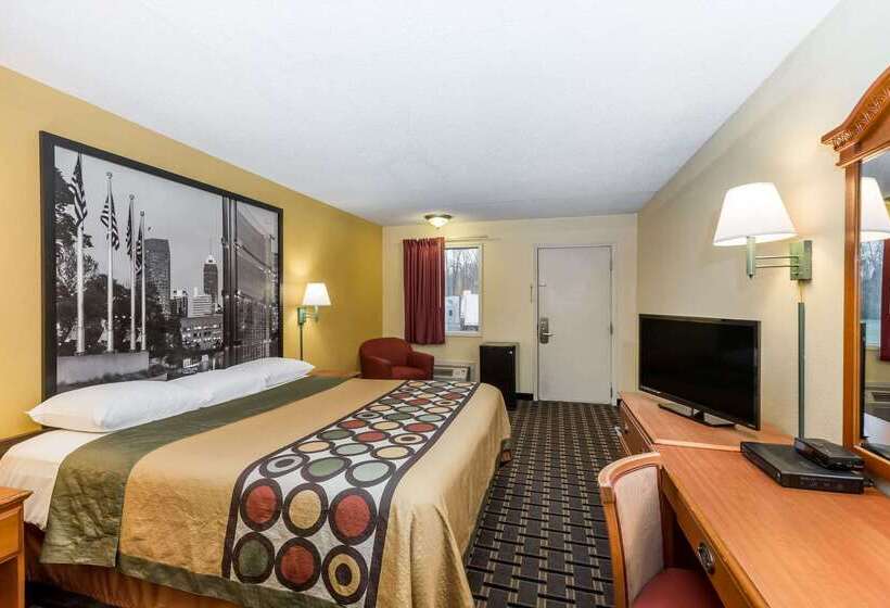 فندق Super 8 By Wyndham Indianapolis Southport Rd