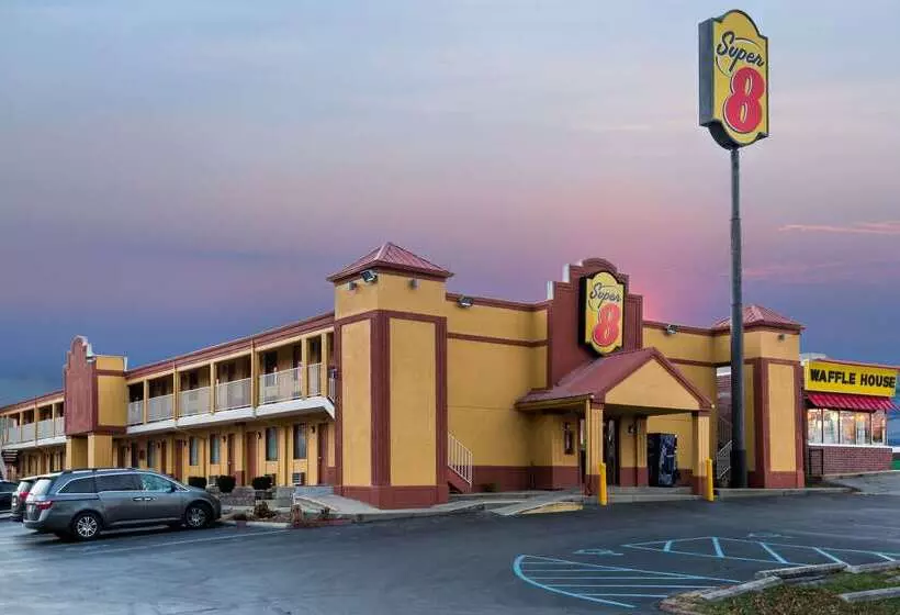 호텔 Super 8 By Wyndham Indianapolis Southport Rd