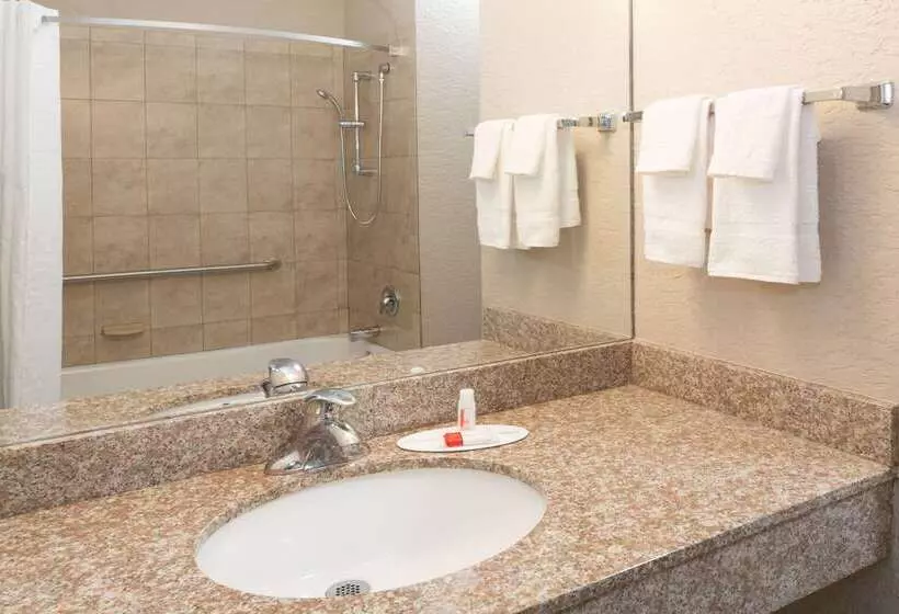 호텔 Super 8 By Wyndham Pompano Beach