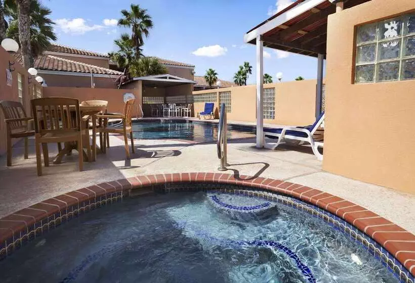 ホテル Super 8 By Wyndham South Padre Island