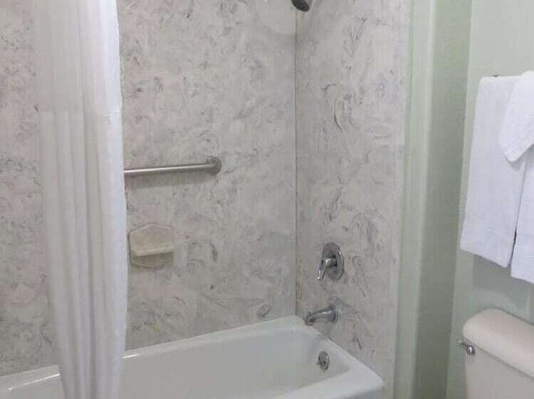 בית מלון כפרי Super 8 By Wyndham South Padre Island