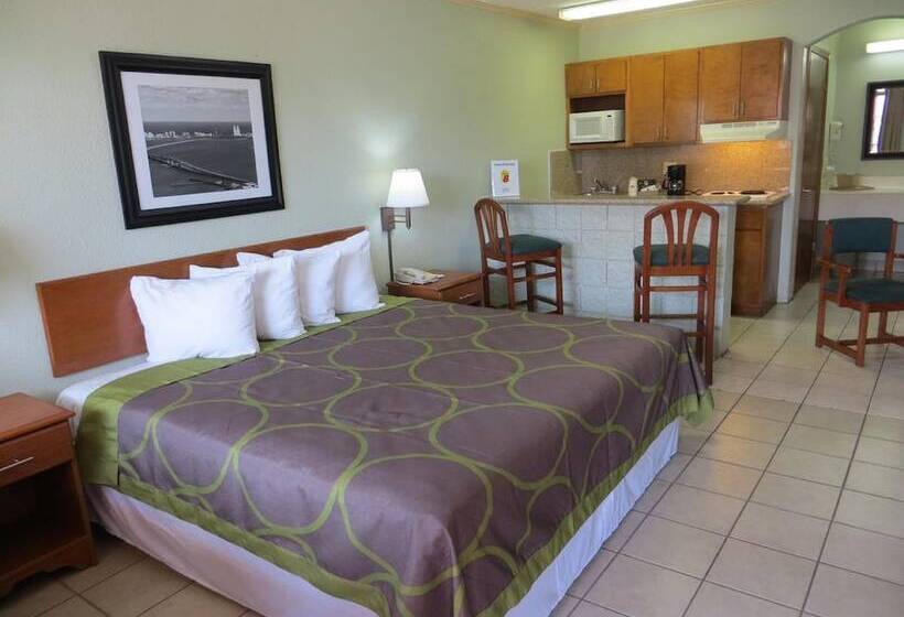 בית מלון כפרי Super 8 By Wyndham South Padre Island
