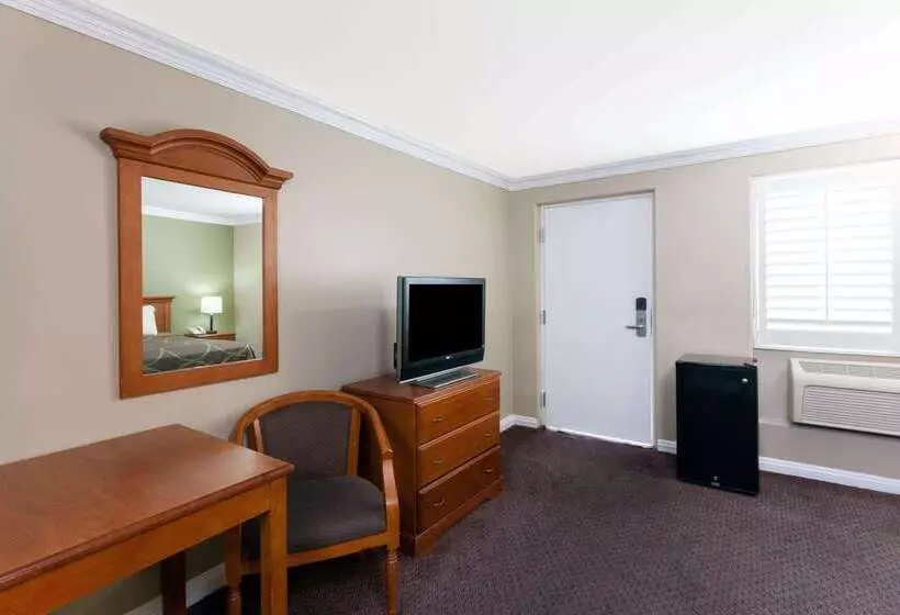 호텔 Torrance Inn Lax Airport Area