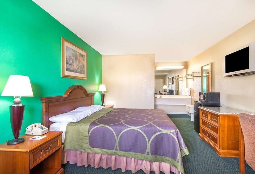 هتل Super 8 By Wyndham Vandalia/dayton International Airport