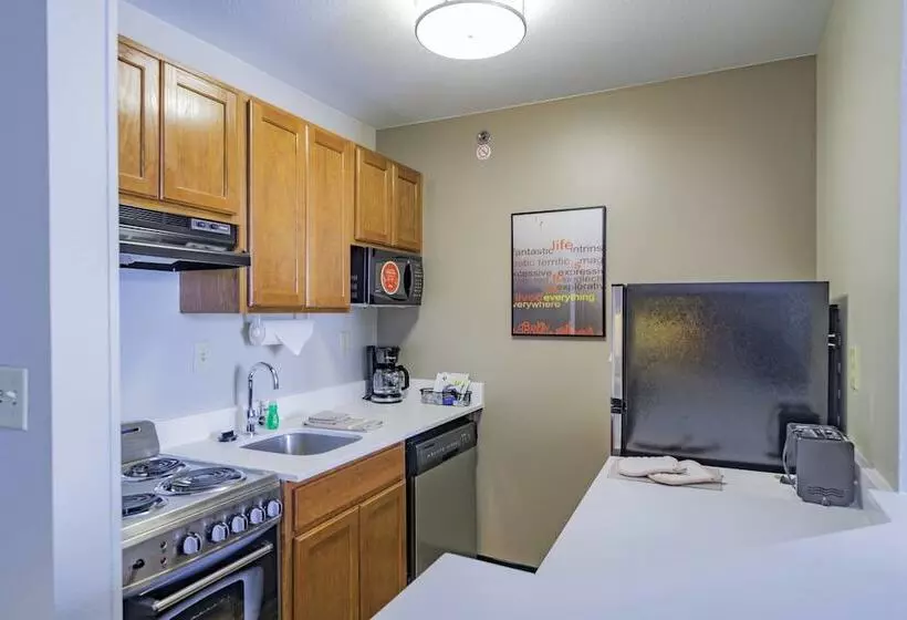 호텔 Towneplace Suites Cleveland Streetsboro