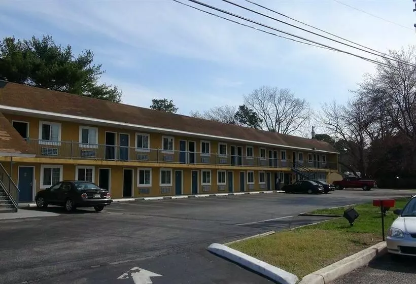 בית מלון כפרי Travelodge Atlantic City Absecon