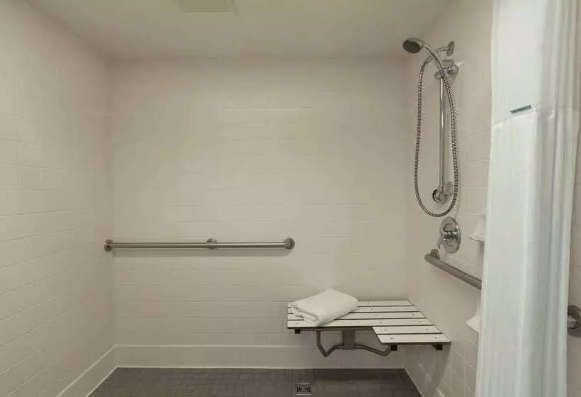 ホテル Travelodge By Wyndham Redding Ca