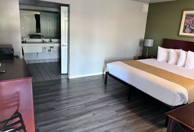 ホテル Travelodge By Wyndham Redding Ca