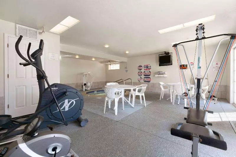 ホテル Travelodge By Wyndham Redding Ca