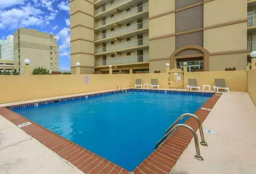 酒店 Travelodge By Wyndham Suites Virginia Beach Oceanfront