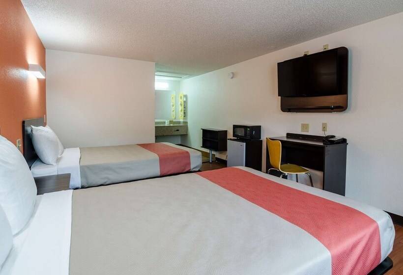 Motel 6 Troutville, Va