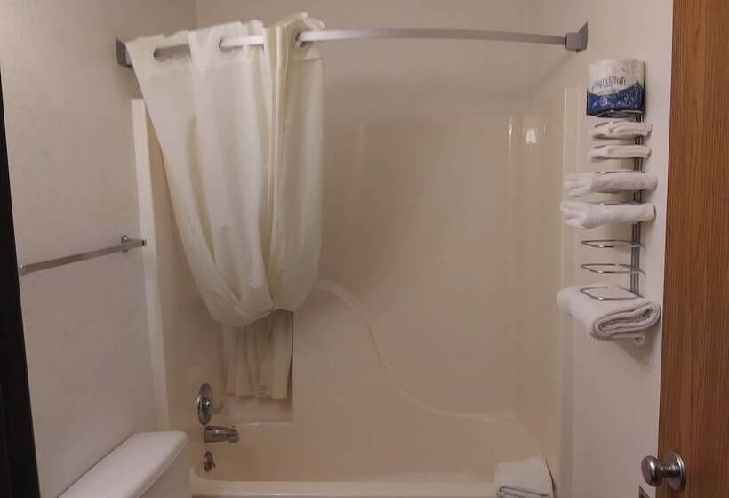 فندق على الطريق Amerihost Inn & Suites