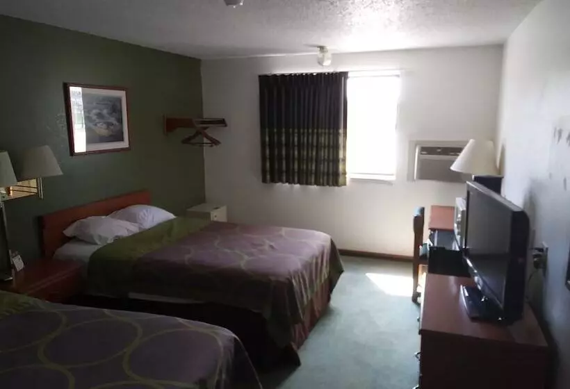 모텔 Amerihost Inn & Suites