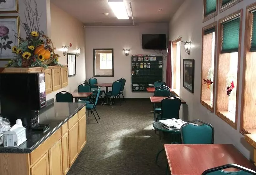 汽车旅馆  De Smet Super Deluxe Inn And Suites