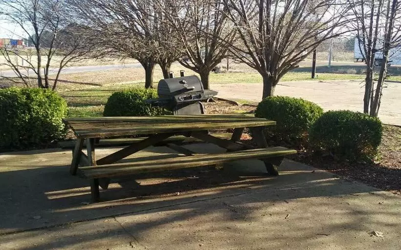 فندق على الطريق Hunters Lodge