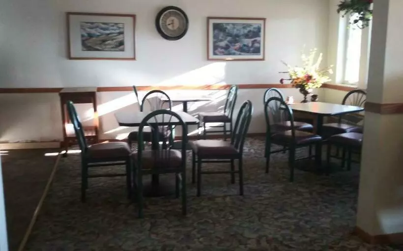 فندق على الطريق Hunters Lodge