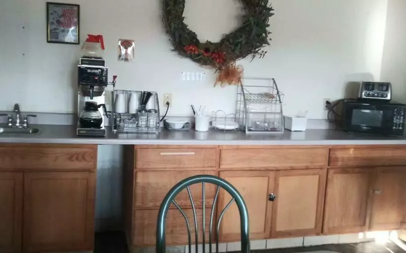 فندق على الطريق Hunters Lodge