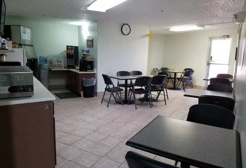 모텔 Simple Rewards Inn