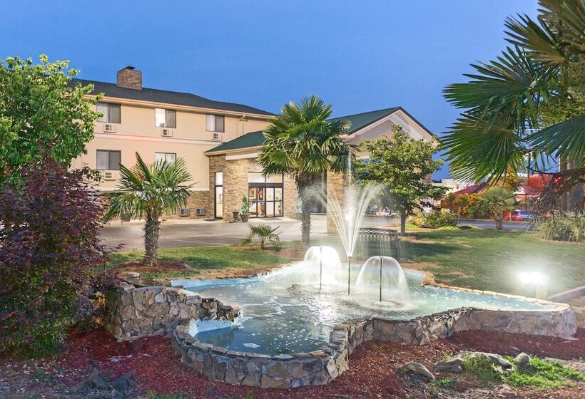 فندق على الطريق Super 8 By Wyndham Anderson/clemson Area