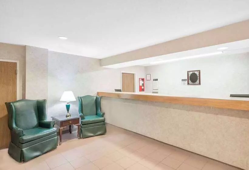 Motel Super 8 By Wyndham Canandaigua