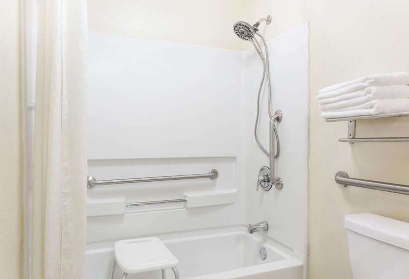 Motel 6 Forsyth, Ga Tift College