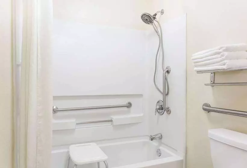 Motel 6 Forsyth, Ga Tift College