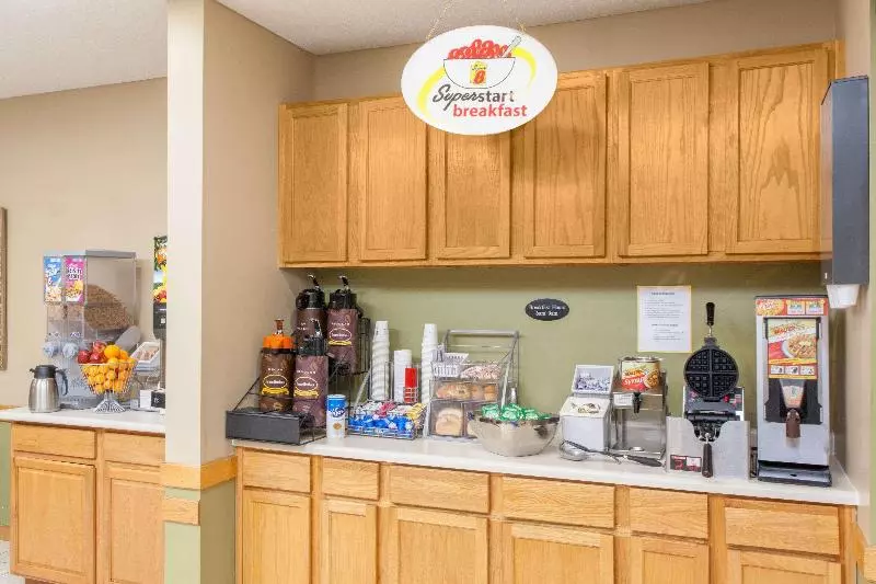 モーテル Super 8 By Wyndham Goshen