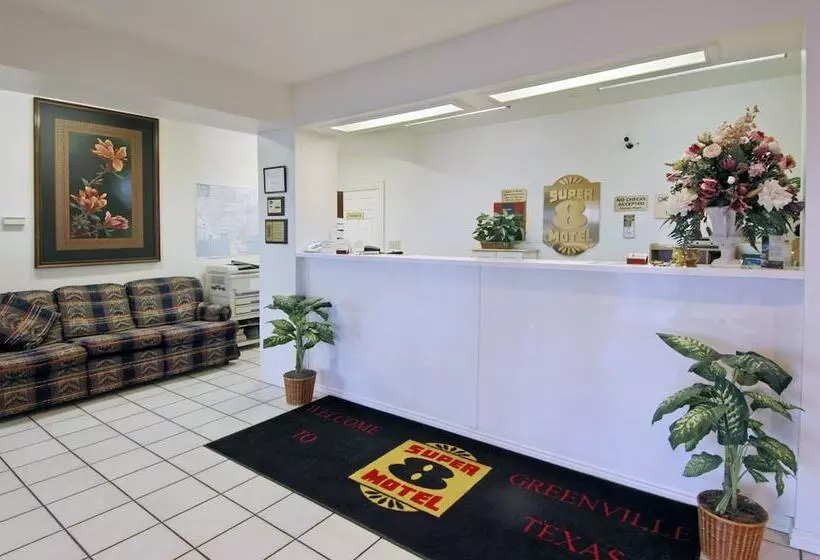 مُتل Super 8 By Wyndham Greenville