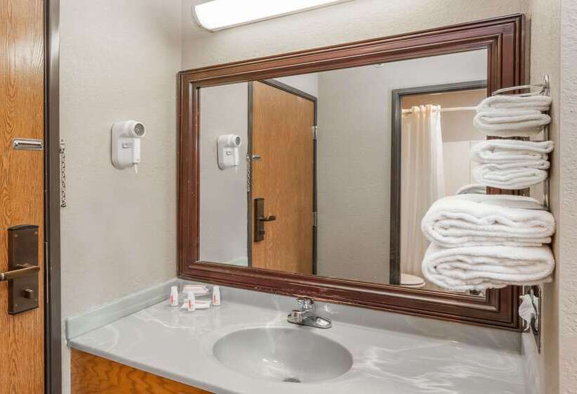 מוטל Super 8 By Wyndham Mclean/bloomington Sw