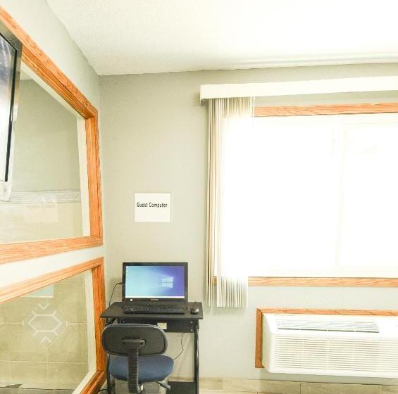 מוטל Super 8 By Wyndham Mclean/bloomington Sw