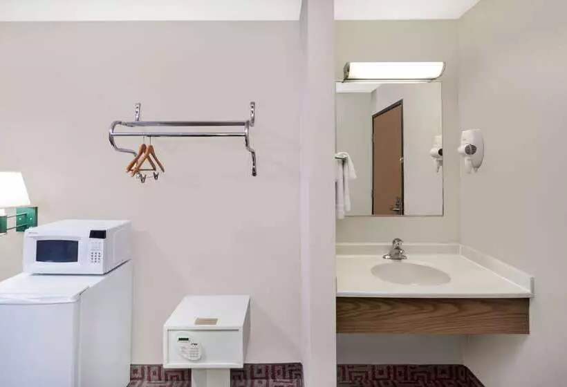 汽车旅馆  Super 8 By Wyndham Muscatine