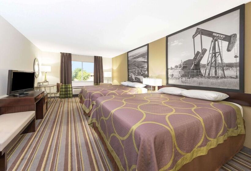 فندق على الطريق Super 8 By Wyndham Perry