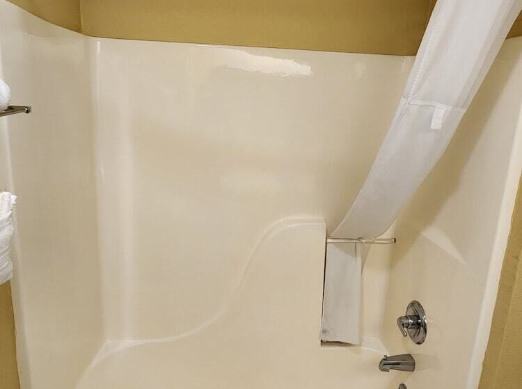 فندق على الطريق Super 8 By Wyndham Pine Bluff