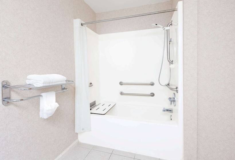 فندق على الطريق Super 8 By Wyndham Pine Bluff