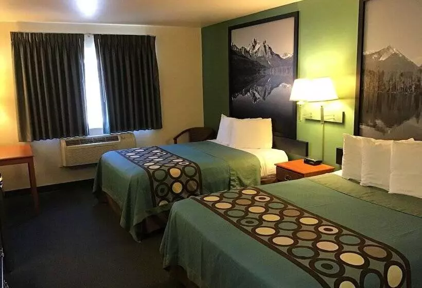 汽车旅馆 Super 8 By Wyndham Salmon