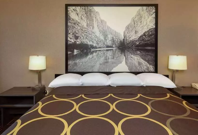 Мотель Super 8 By Wyndham Seguin