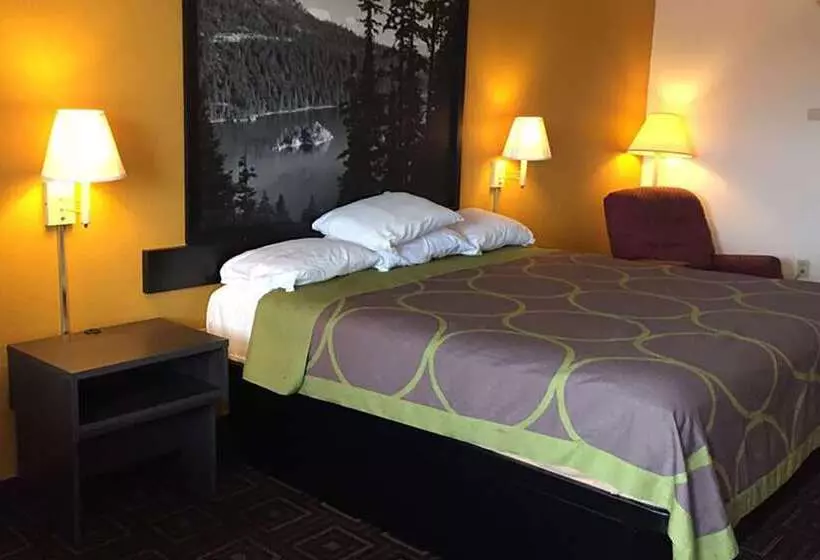 Мотель Super 8 By Wyndham Seguin