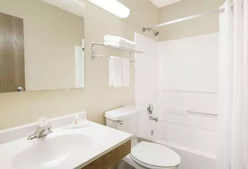 モーテル Super 8 By Wyndham Tappahannock Va